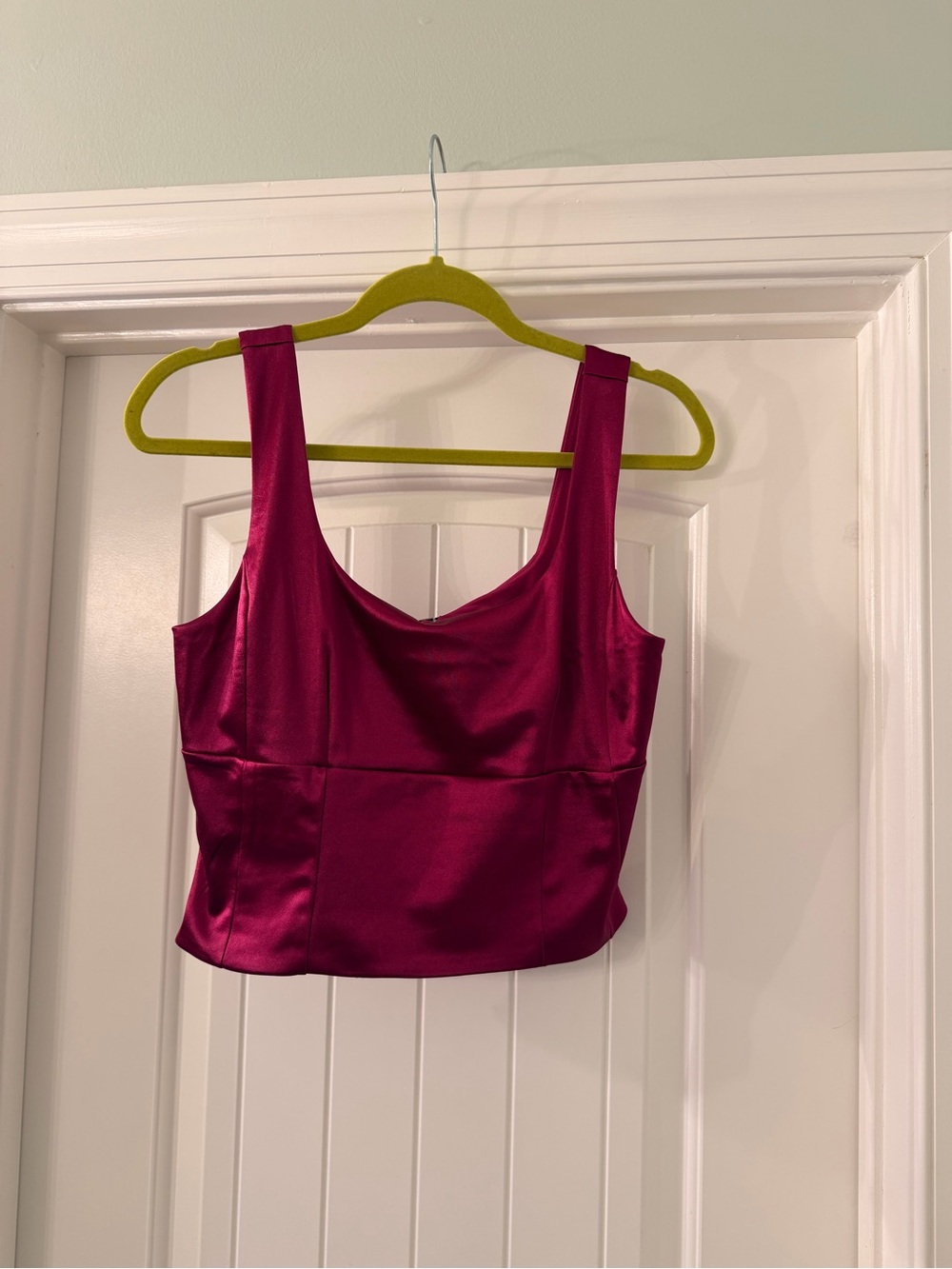 Express Satin Magenta Crop Tank